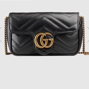 GG Marmont Super Mini Bag. Excellent condition, barely used!